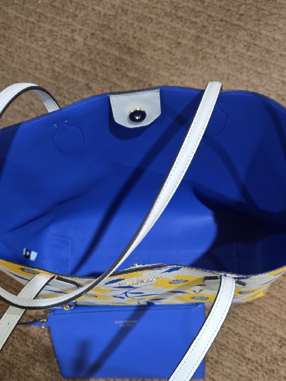 NWOT-Kate Spade Bleeker Sunshine Tote with Blue Pouch - Picture 2 of 14